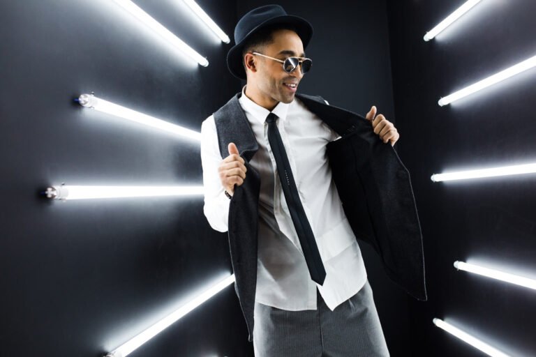 How to Build a Capsule Wardrobe on a Budget